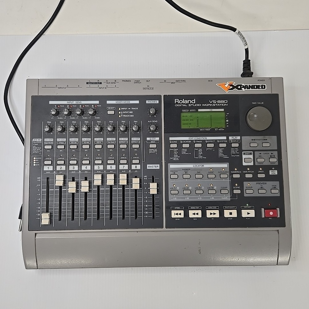 Roland VS-880 Digital Studio Workstation HD Multi-Track Recorder VXpanded Japan